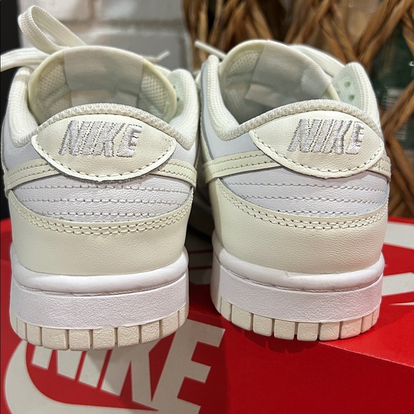 Nike Off-White Low-Top Sneakers - Picture 4 of 5